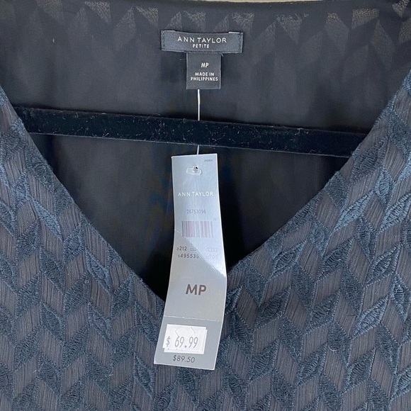 Ann Taylor Women’s Black Sheer Herringbone Long Sleeve Blouse Belted Blouse SzMP - Picture 3 of 7